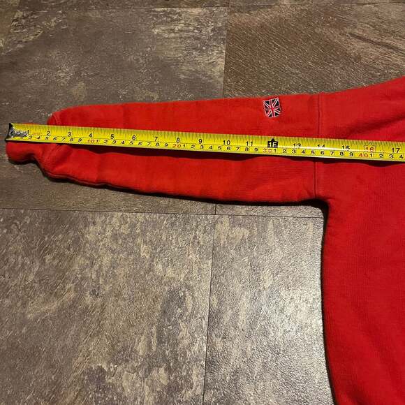 Vintage Harrods London Knightsbridge Embroidered Red Sweatshirt - Picture 6 of 6